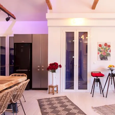Naluna Boutique Town Apartment